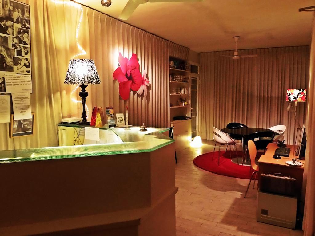 Affittacamere Casa De Huespedes Dolce Madrid